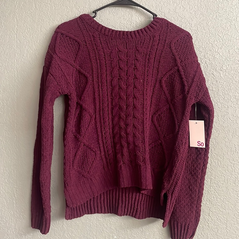 Burgandy sweater